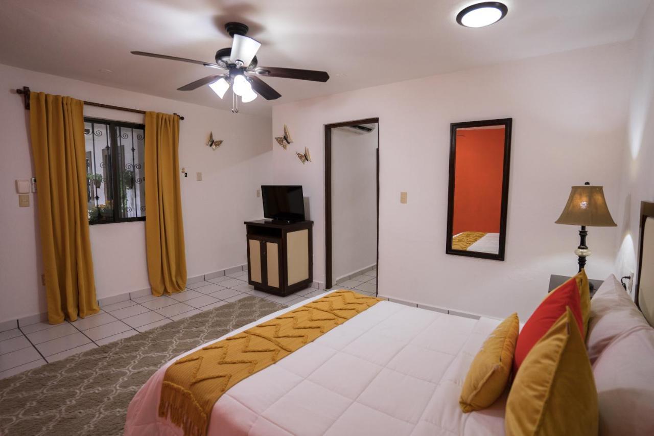 Boulevard Room