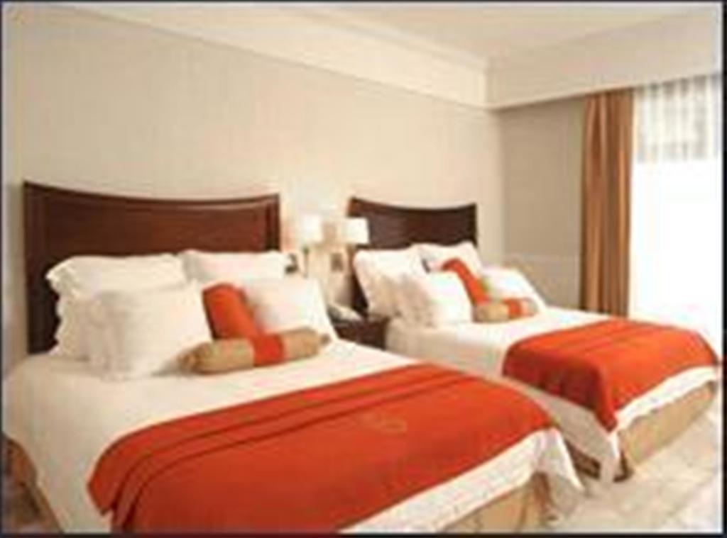 Queen Room Two Queen Beds