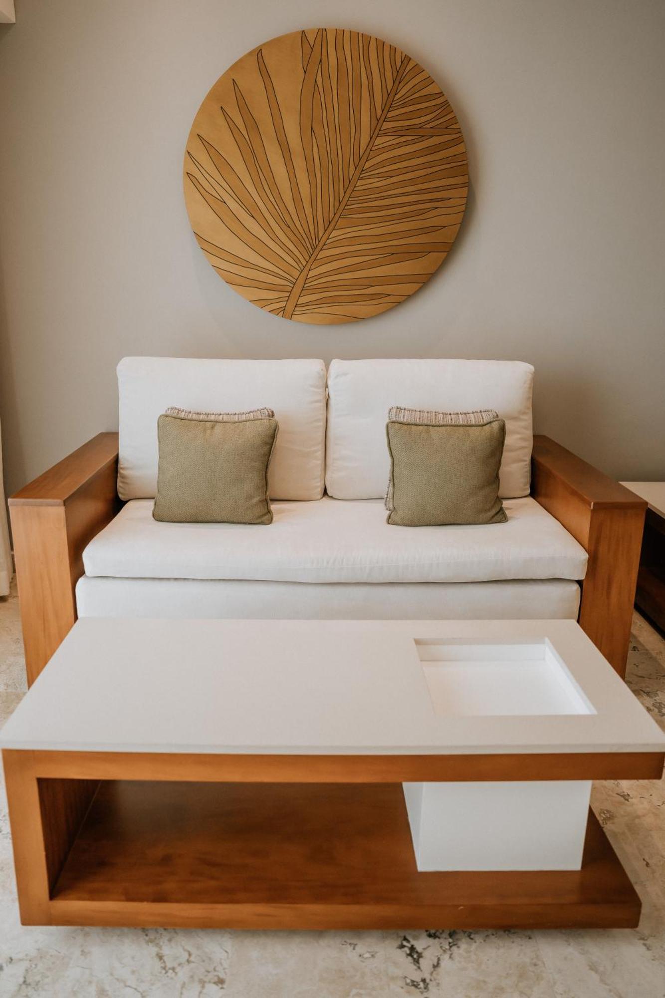 Deluxe Junior Suite 2 Queen Beds