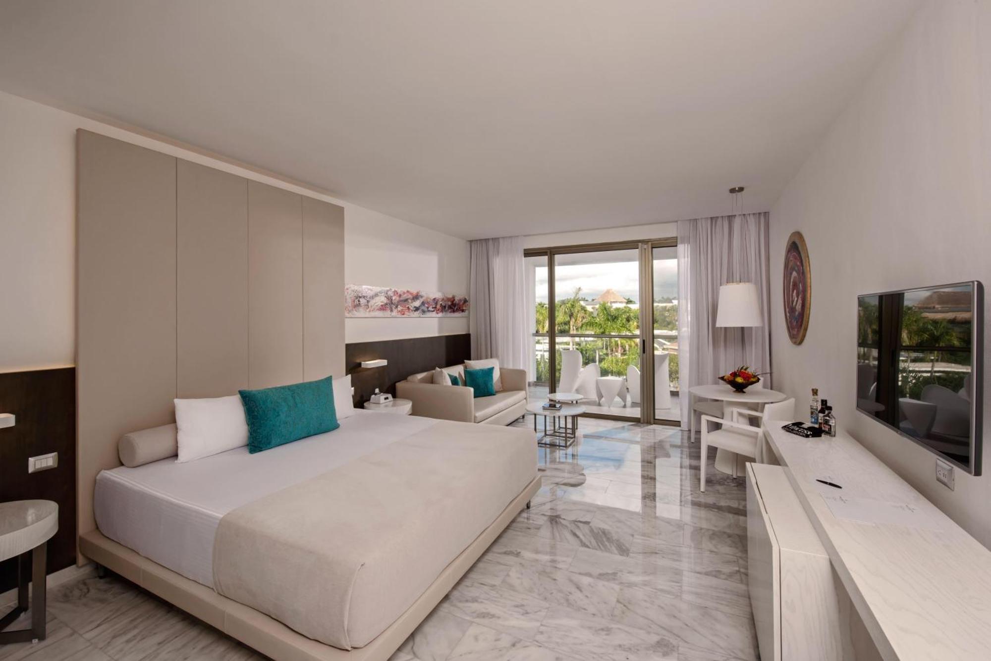 Deluxe Junior Suite