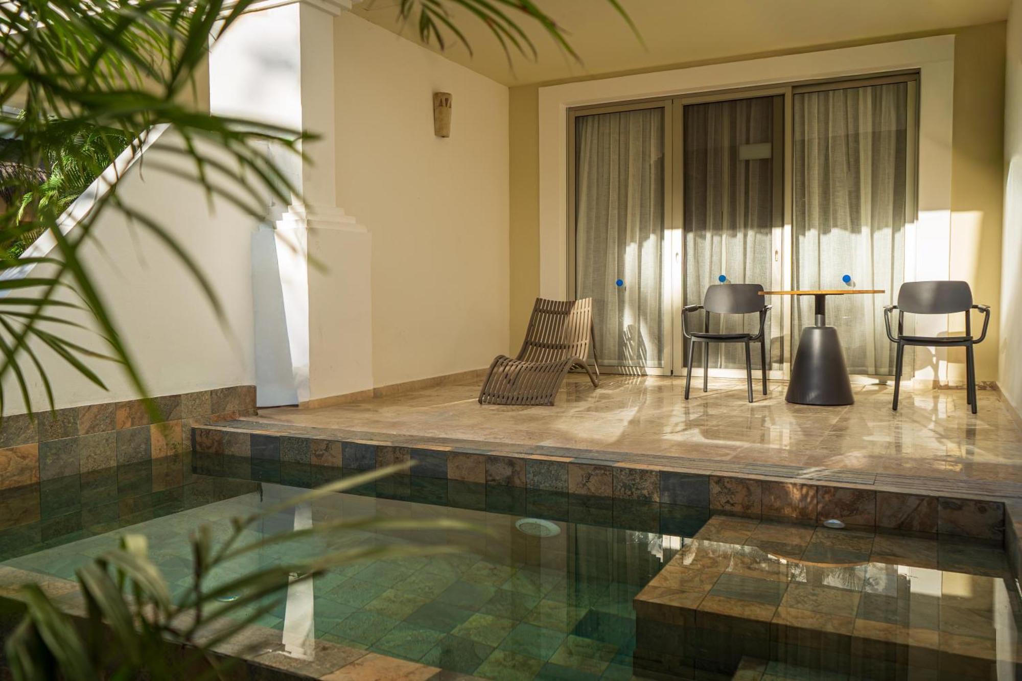 Suite Private Pool